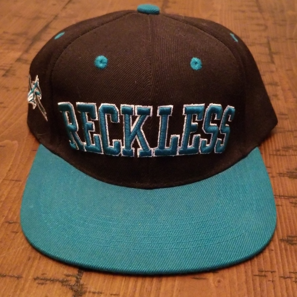 Snap back cap